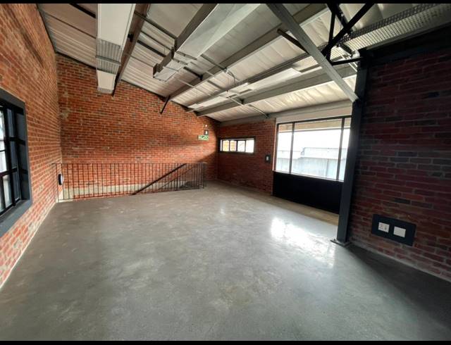 416M² WAREHOUSE TO LET IN RIVERSANDS